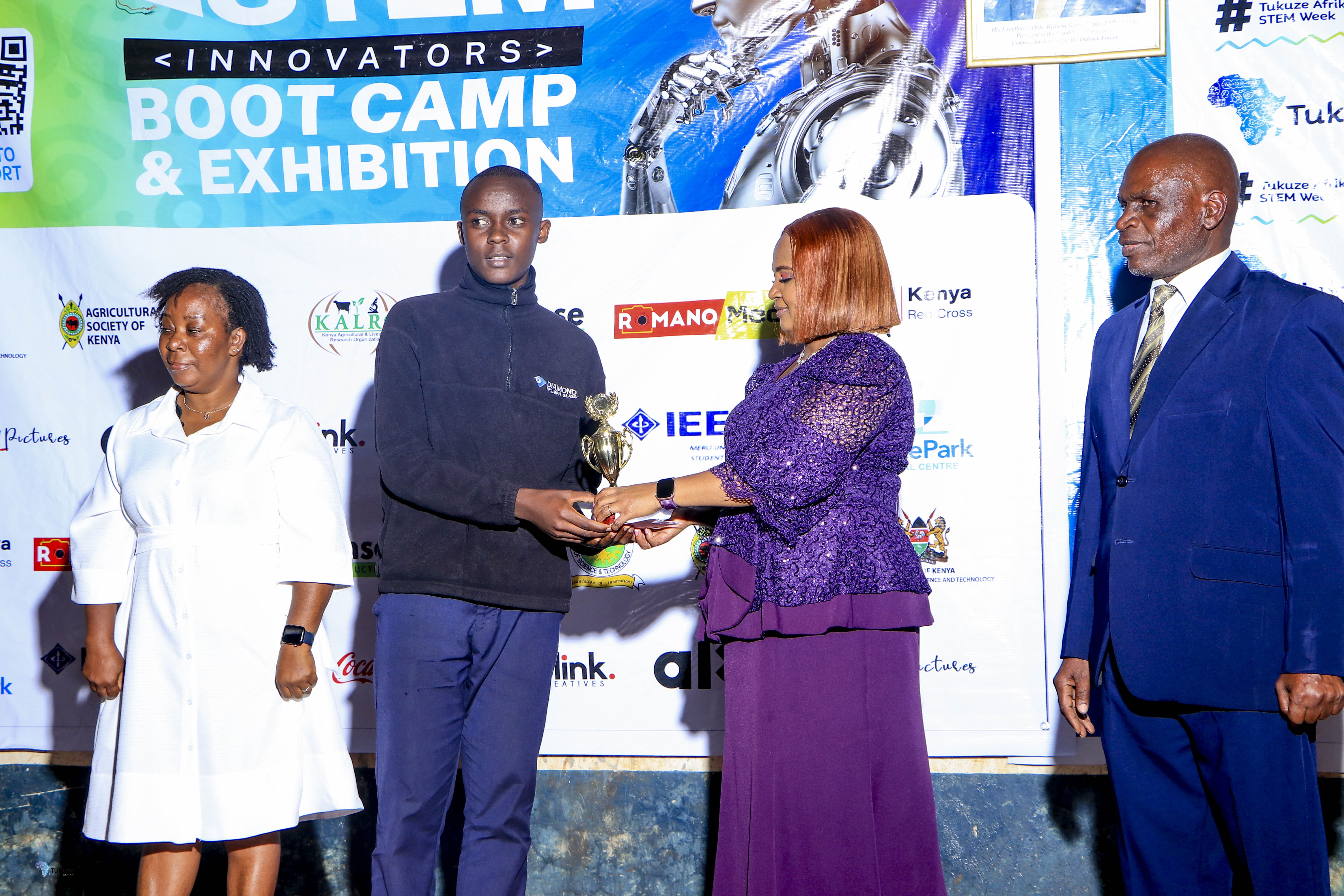 Smart Poultry Feeder by Ntugi Mixed Day Secondary